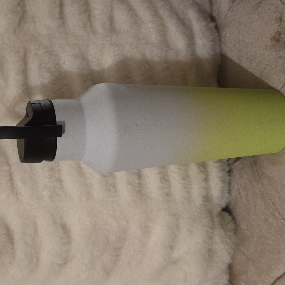 Corkcicle 20oz Sports Canteen Gradient Water Bottle - Black and  Lime Green - Picture 4 of 10